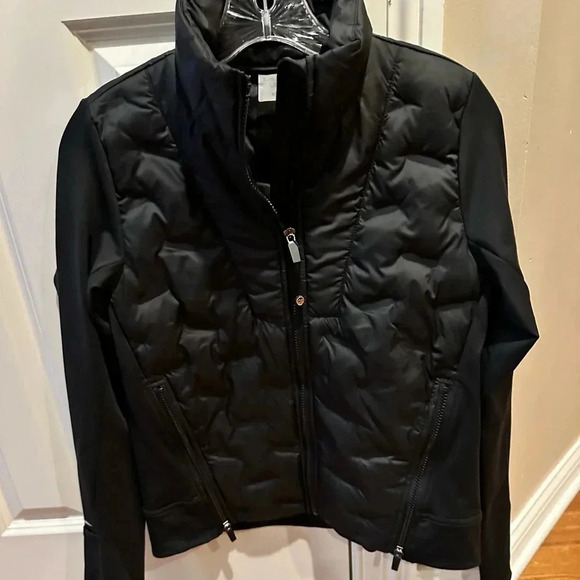 NEW Calia Women’s Cold Dash Run Jacket 
Size XS 
Color black 
Retail $128 - Picture 1 of 11